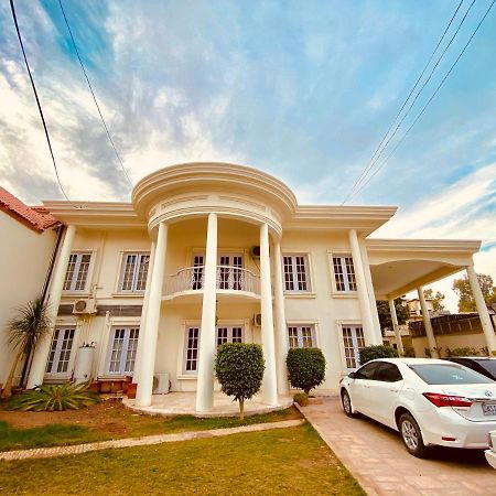 ホテルShelton'S Rezidor House ペシャワール エクステリア 写真