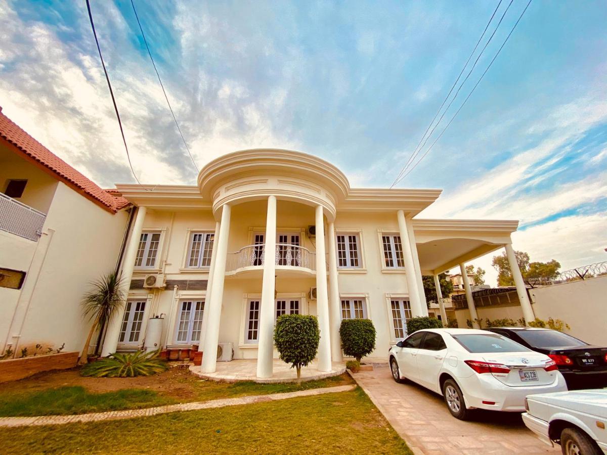 ホテルShelton'S Rezidor House ペシャワール エクステリア 写真