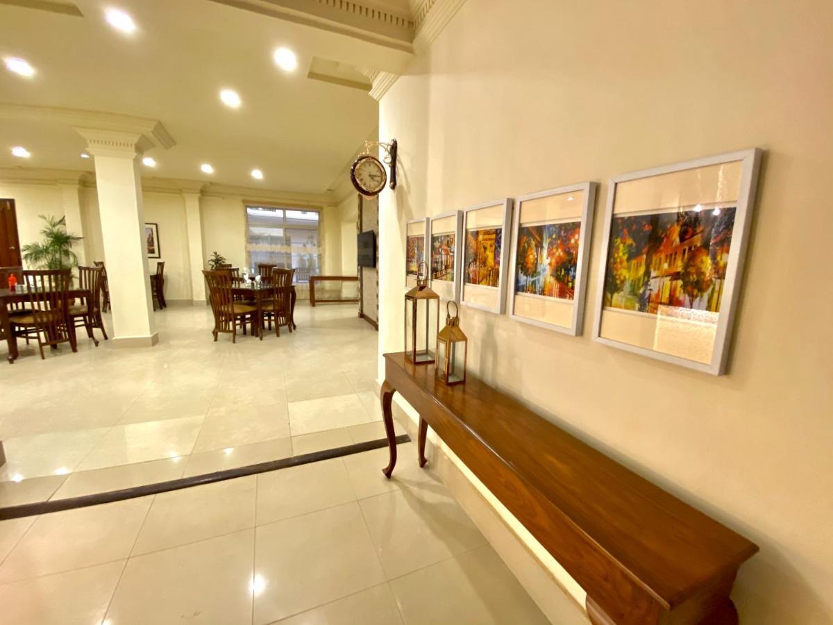 ホテルShelton'S Rezidor House ペシャワール エクステリア 写真