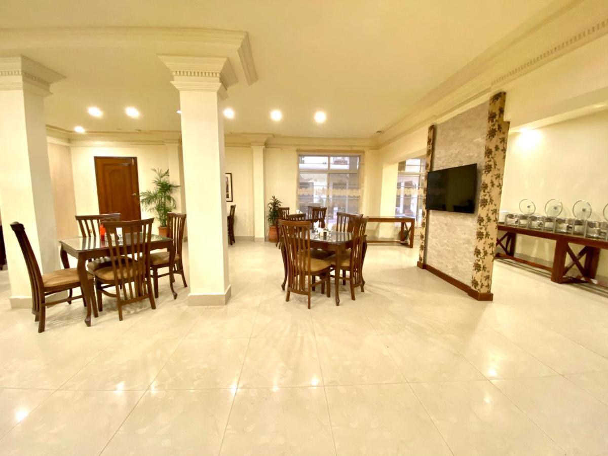 ホテルShelton'S Rezidor House ペシャワール エクステリア 写真